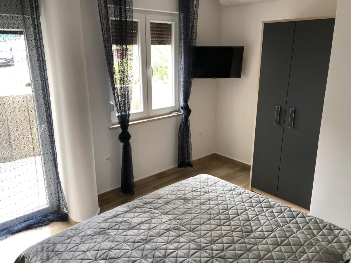 Apartment Mak With Free Parking Pula Zewnętrze zdjęcie